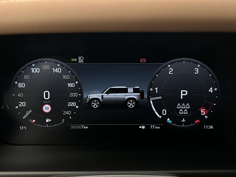 Land Rover Defender 110 D350 X-DYNAMIC HSE Aut.  - fotka 24 z 51