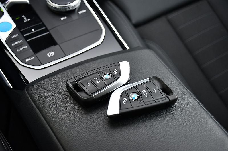 BMW i4 eDrive40 97,4%SoH. - fotka 37 z 39