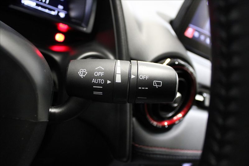 Mazda CX-3 2,0 i AWD 4X4 LED. Soul red - fotka 17 z 32
