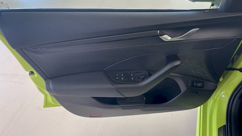 Škoda Octavia (2025) Kombi RS 2.0TSI 195kW DSG - fotka 16 z 31