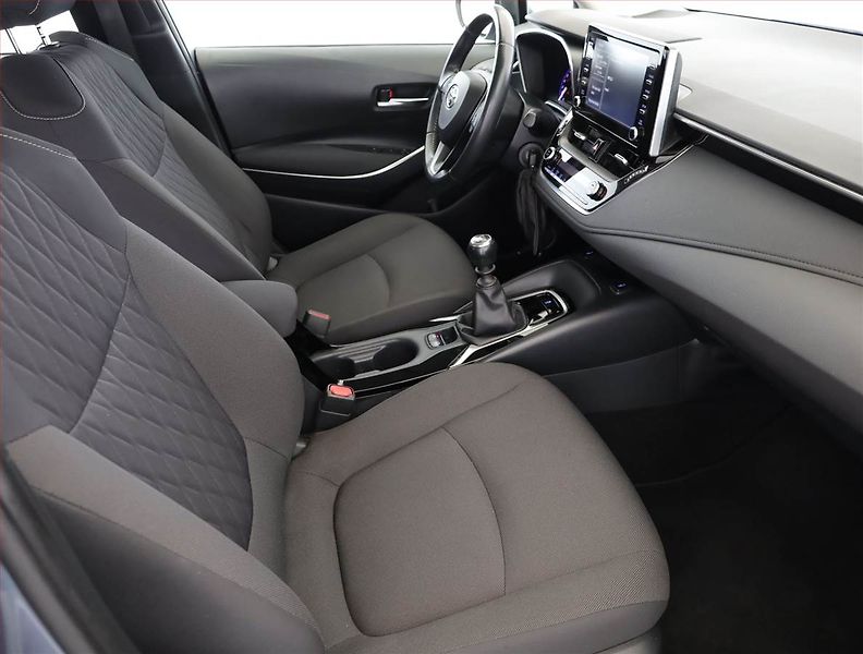 Toyota Corolla (2020) 1.6 Valvematic, Serv.kniha - fotka 7 z 17