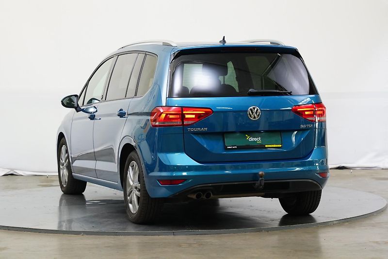 Volkswagen Touran - fotka 4 z 6