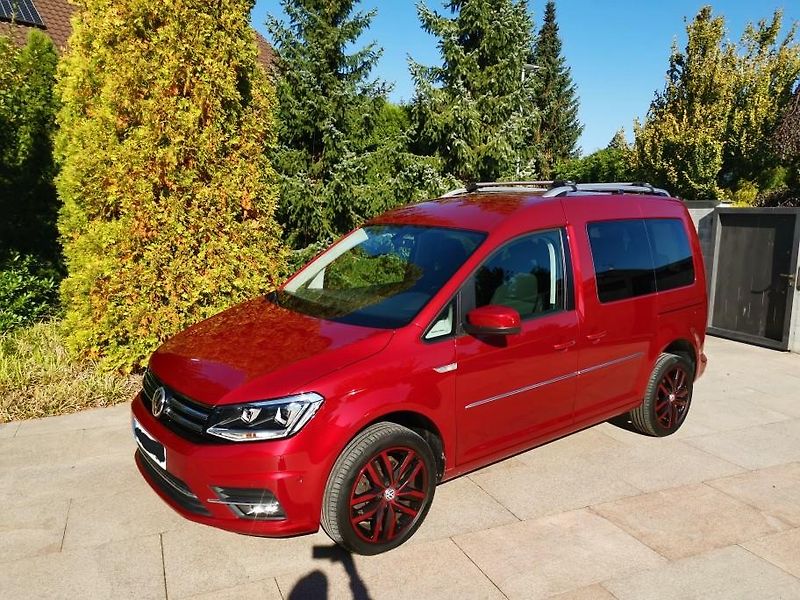 Volkswagen Caddy (2016) 4x4, DSG, 7 míst, GENER. FOUR - fotka 1 z 17
