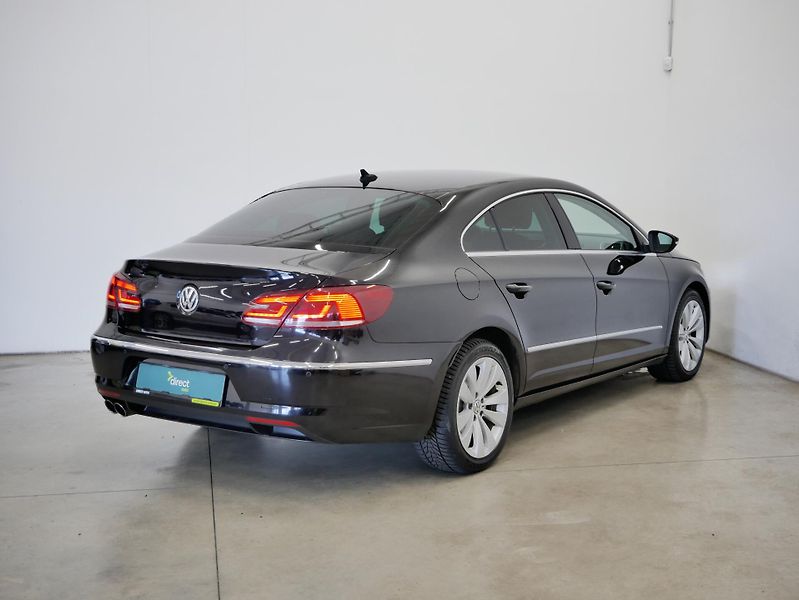Volkswagen Passat CC - fotka 2 z 23