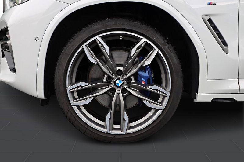 BMW X3 M40i - fotka 7 z 17