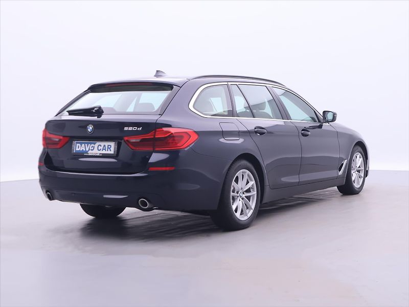 BMW Řada 5 2,0 520d Luxury Line CZ DPH - fotka 7 z 34