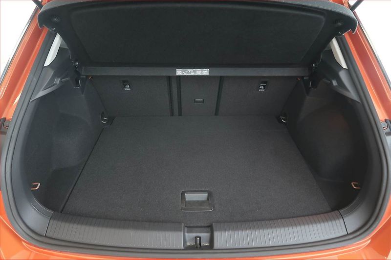 Volkswagen T-Roc (2020) 2.0 TDI 4Motion - fotka 13 z 15