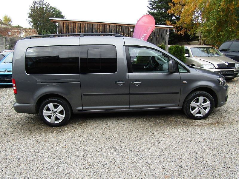 Volkswagen Caddy (2013) 1.6 TDI 75kW  7 MÍST - fotka 9 z 37