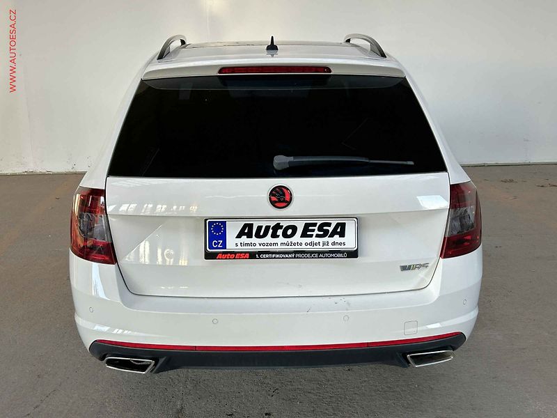 Škoda Octavia (2014) 2.0TDi, 2.maj, DSG, navi - fotka 5 z 16
