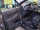 Peugeot 5008 1,6THP SW *DIGIKLIMA* - náhled 32