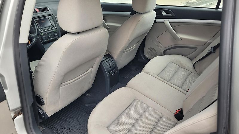 Škoda Octavia 2.0TDI 103 KW BMM - fotka 14 z 20