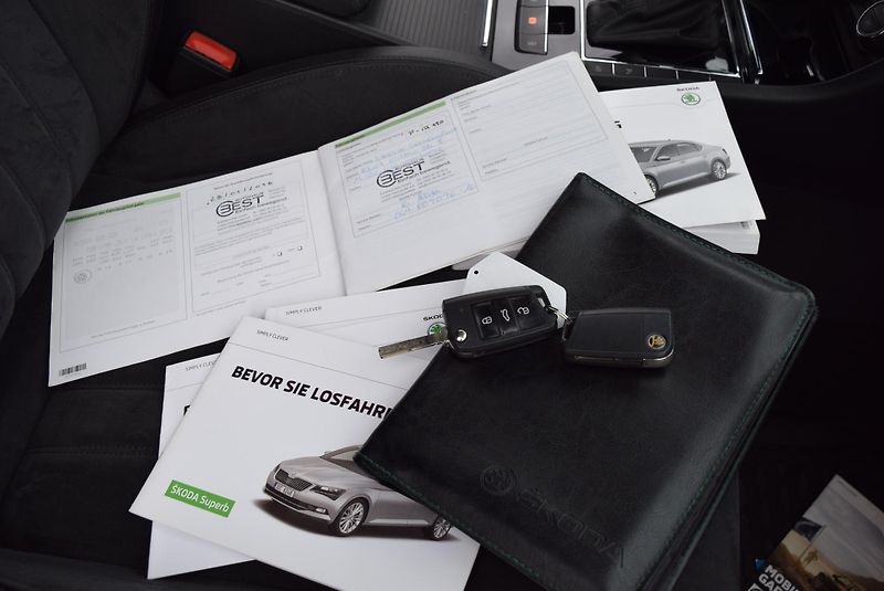 Škoda Superb (2016) 2.0TDI 140kw 4x4 DSG STYLE NAV - fotka 50 z 50