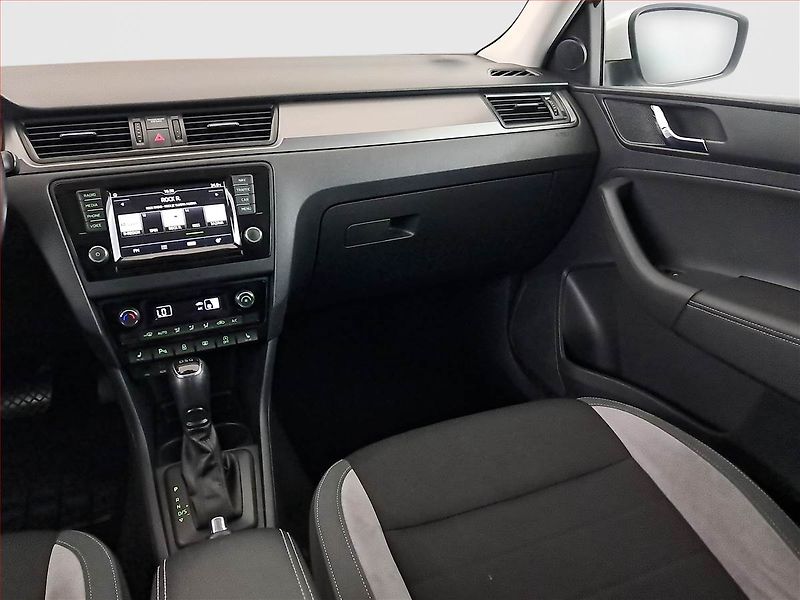 Škoda Rapid (2016) Spaceback 1.4 TDI, Automat - fotka 8 z 19