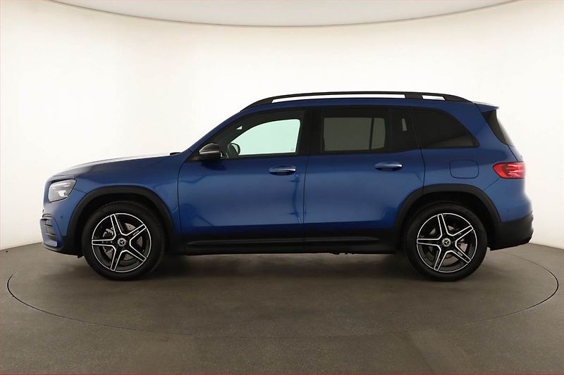 Mercedes-Benz GLB (2024) 200 d 4MATIC - fotka 3 z 20