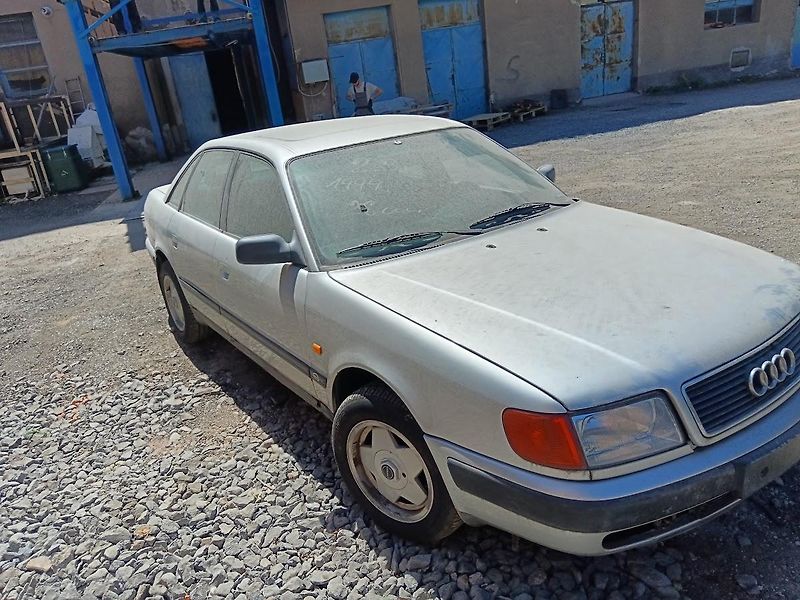 Audi 100 (1993) 2,3 - fotka 5 z 13