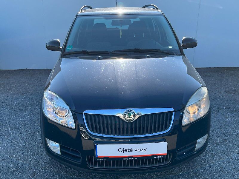 Škoda Fabia (2021) 1.4 16V Ambiente Combi - fotka 17 z 21