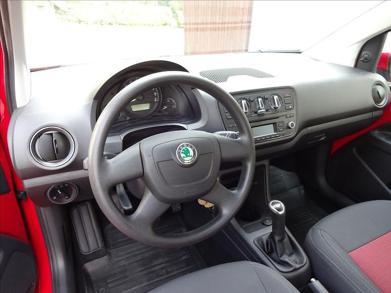 Škoda Citigo 1.0 MPi 44kW 26 000KM - fotka 27 z 40