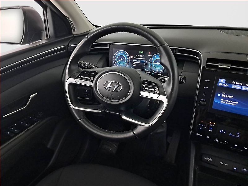 Hyundai Tucson (2023) 1.6 T-GDI - fotka 7 z 17