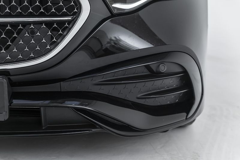 Mercedes-Benz Třídy E 220d 4M*AMG*záruka - fotka 19 z 34