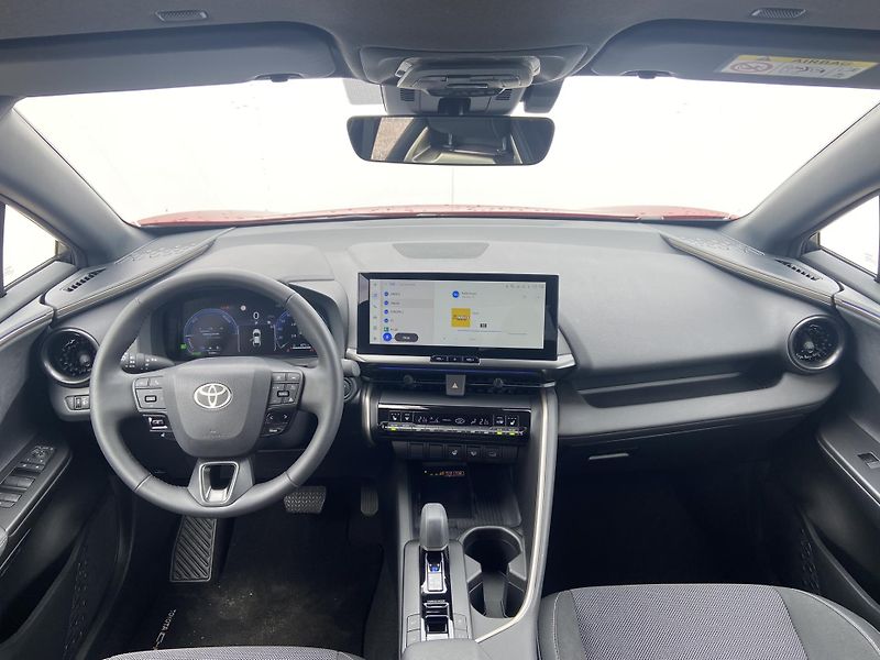 Toyota C-HR 2.0 PHEV 220k c-CVT Executive - fotka 5 z 23
