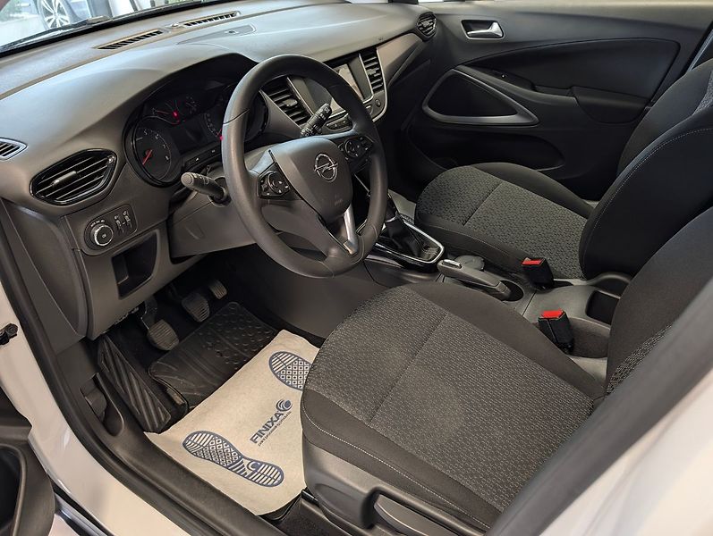 Opel Crossland X 1.2 T - fotka 10 z 26