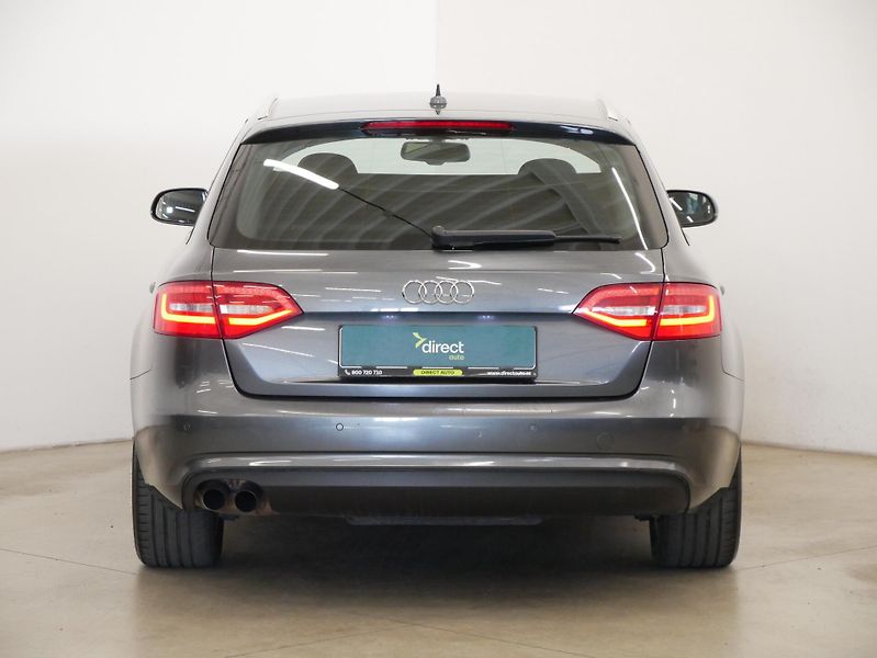 Audi A4 - fotka 6 z 26