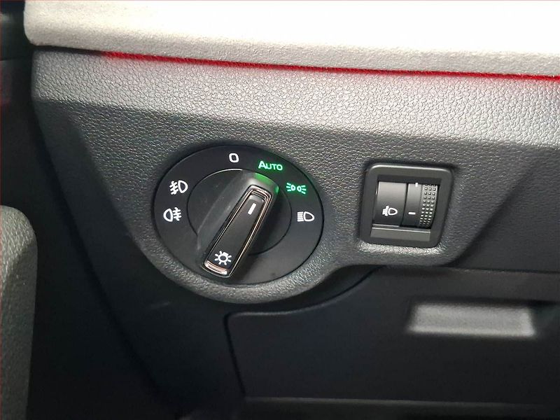 Škoda Kamiq (2025) 1.0 TSI - fotka 20 z 22