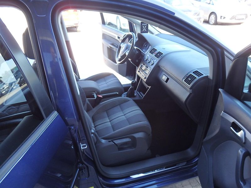 Volkswagen Touran 1.2 TSI MATCH 10x AIRBAG ZÁVĚS - fotka 10 z 14