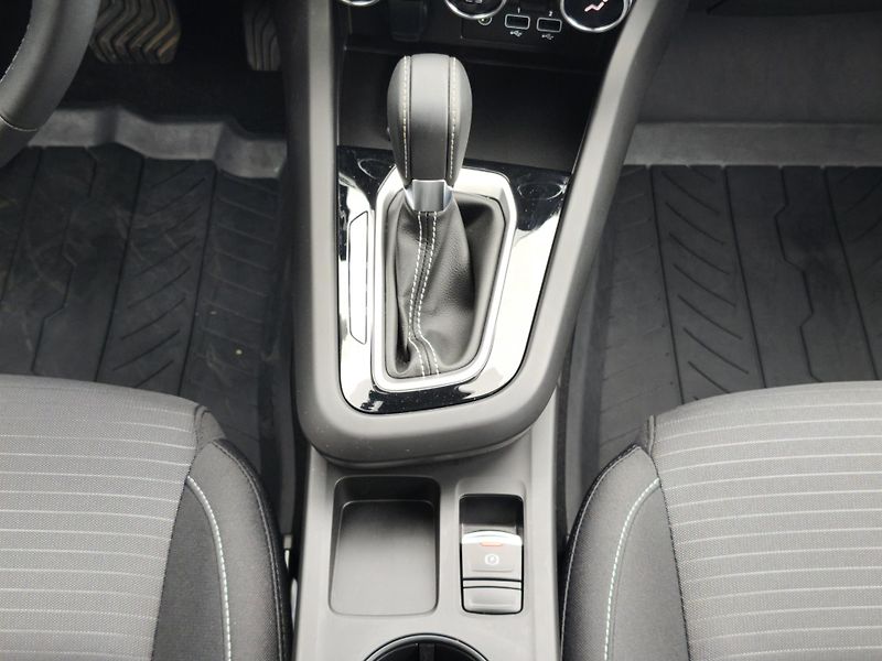 Renault Arkana 2024 ČR 1.3 TCe EDC 10344km  - fotka 16 z 32