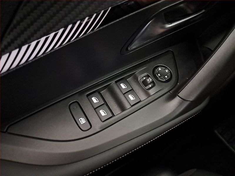 Peugeot 2008 (2025) 1.2 PureTech - fotka 17 z 20