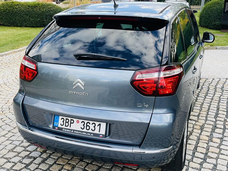 Citroën C4 Picasso 1.6i 88KW MANUÁL LED SENZORY - fotka 14 z 42