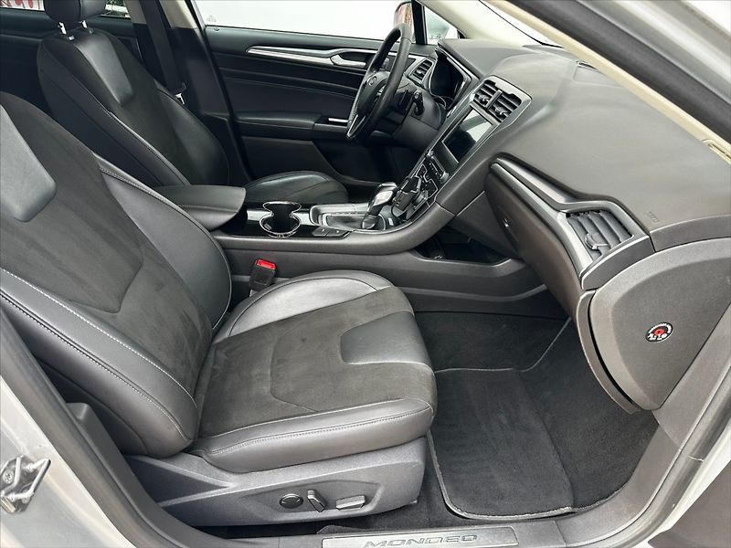 Ford Mondeo 2,0 TDCi 110kW-CZ-AUTOMAT - fotka 12 z 38