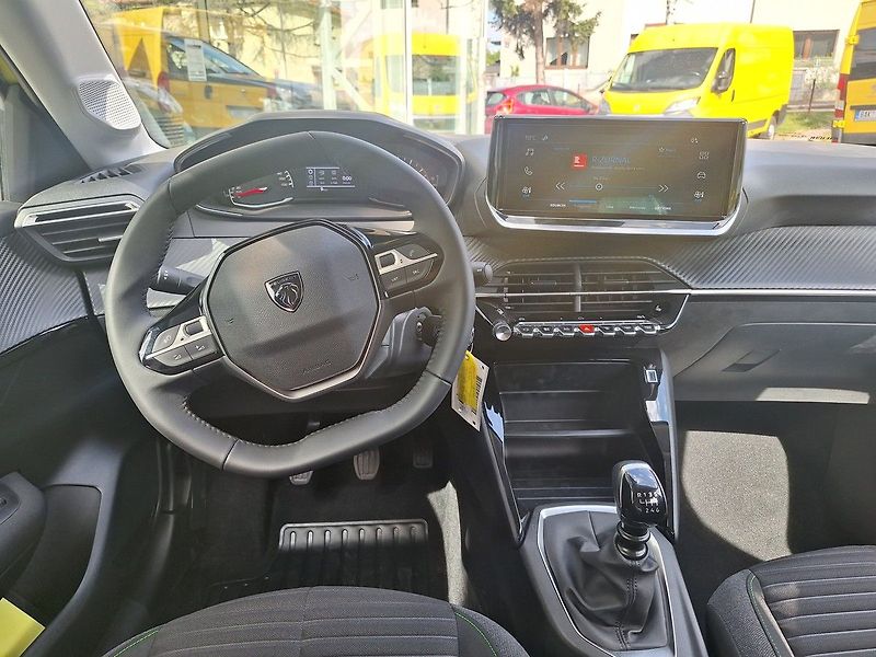 Peugeot 208 (2026) STYLE 1.2 TURBO 100k MAN6 - fotka 10 z 21