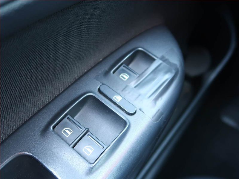 Škoda Octavia (2012) Ambiente 1.6 TDI, Navi - fotka 16 z 17
