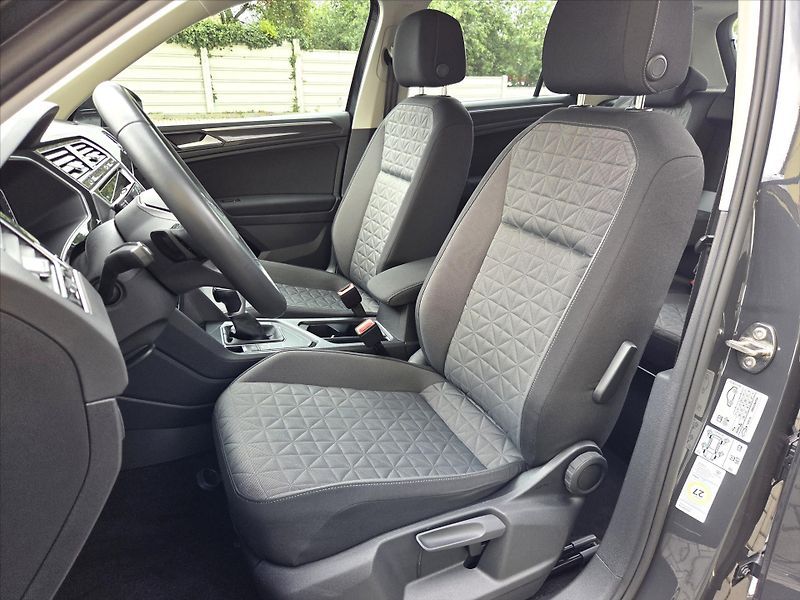 Volkswagen Tiguan 1,5 TSi evo DSG Life 1.maj 16V - fotka 8 z 25