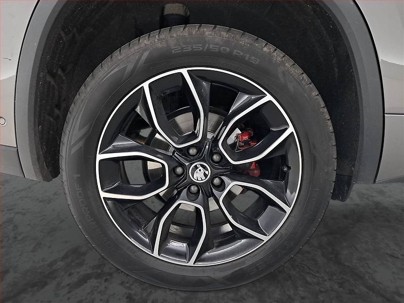Škoda Kodiaq (2022) 2.0 TSI 4x4 - fotka 15 z 17