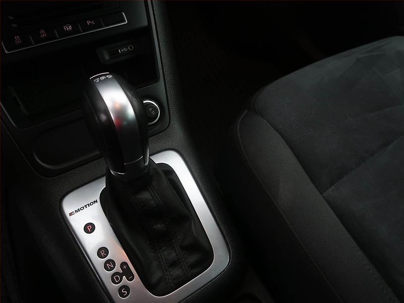 Volkswagen Tiguan (2015) 2.0 TDI, 4X4, Automat - fotka 13 z 17