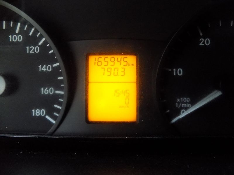 Mercedes-Benz Sprinter (2010) 2,2 95KW L2H1 6MÍST  - fotka 22 z 39