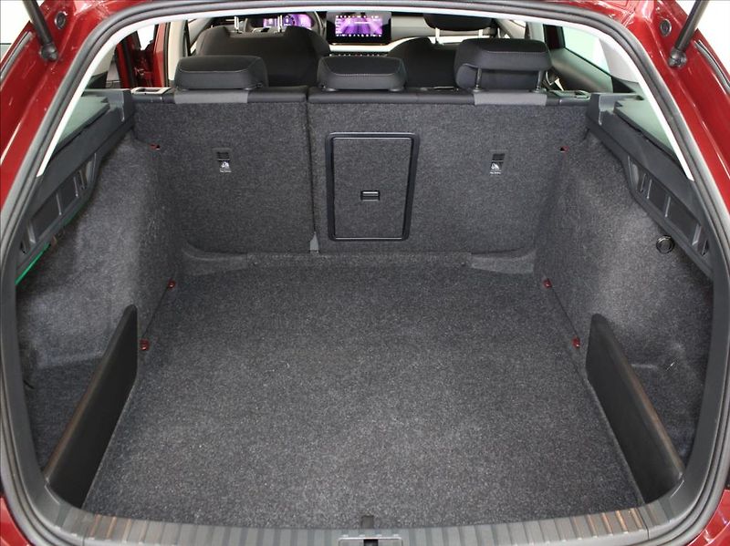 Škoda Octavia 1,5 TSi 110kW Select. 5l-Zar. - fotka 22 z 23