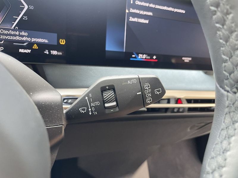 BMW Ostatní xDrive40 H&K REZERVACE - fotka 32 z 43