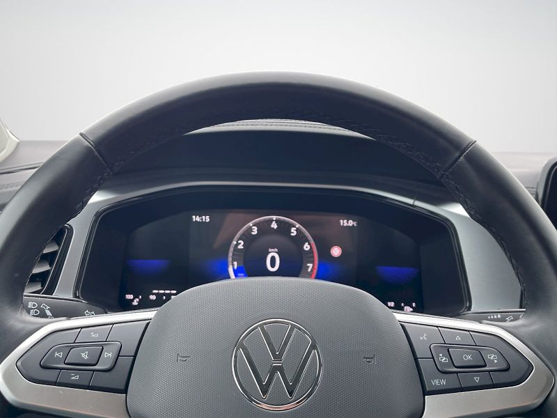Volkswagen T-Roc (2023) 1.0 TSI 81 kW Life - fotka 9 z 31