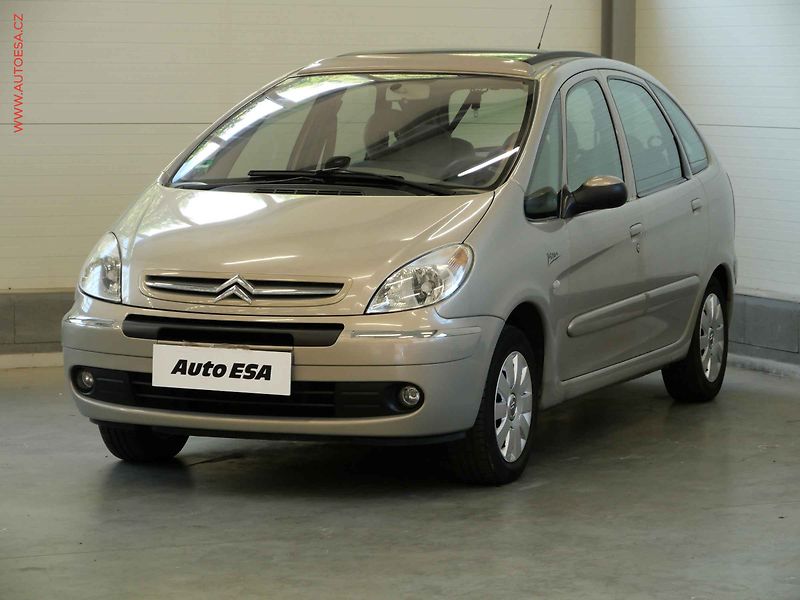 Citroën Xsara Picasso (2005) 1.8i, 1.maj, AC, panor - fotka 3 z 20