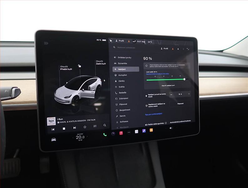 Tesla Model 3 (2023) Standard Range 60kWh, SoH 95% - fotka 21 z 33