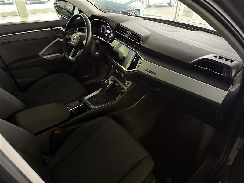 Audi Q3 2,0   35TDI.DPH.SERVISKA.VIRTU - fotka 8 z 24