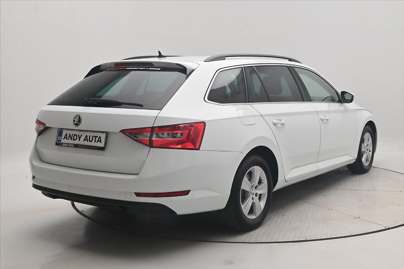 Škoda Superb 1,6 TDI 88 kW NAVI Ambition Zá - fotka 5 z 29