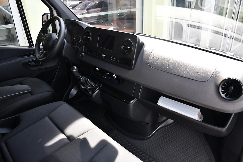 Mercedes-Benz Sprinter 2.2 CDi VALNÍK NAVI KLIMA - fotka 12 z 46