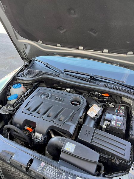 Škoda Octavia (2013) FL COMBI 2.0 TDI DSG 103 KW  - fotka 25 z 36
