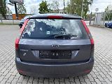 Ford Fiesta 1.3i 51 kW - náhled 3