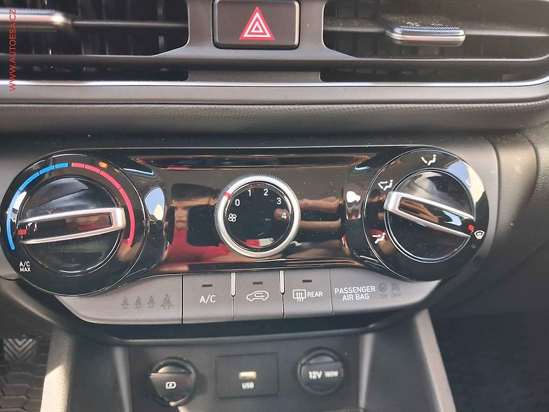 Hyundai Kona (2023) 1.0 T-GDi, 1.maj,ČR, Comfort - fotka 13 z 18