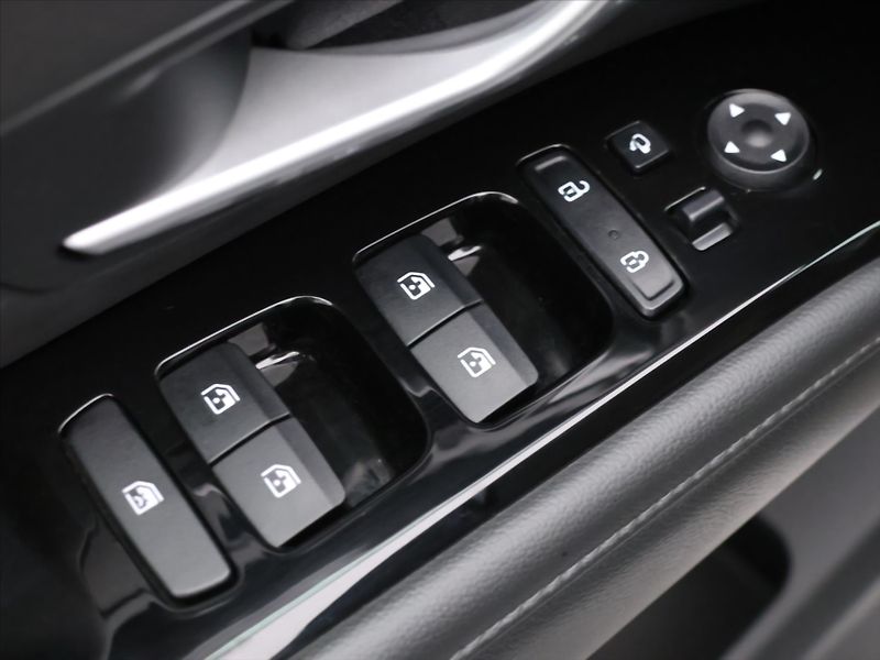 Hyundai Tucson 1,6 CRDi MHEV 100kW Style - fotka 16 z 33